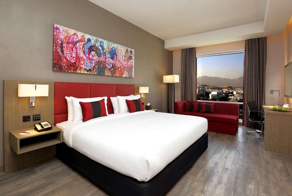 Ramada Encore By Wyndham Muscat Al-Ghubra Room photo